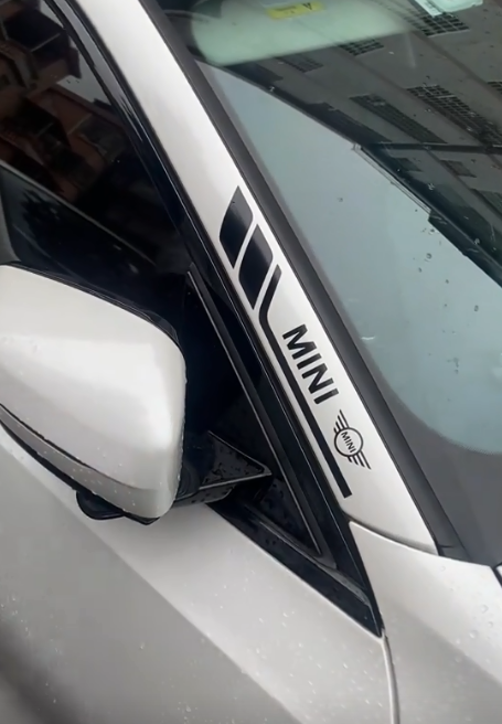 Forró akció 🔥50% kedvezmény🔥Személyre szabott sportautó matricák🎉4 db🎉