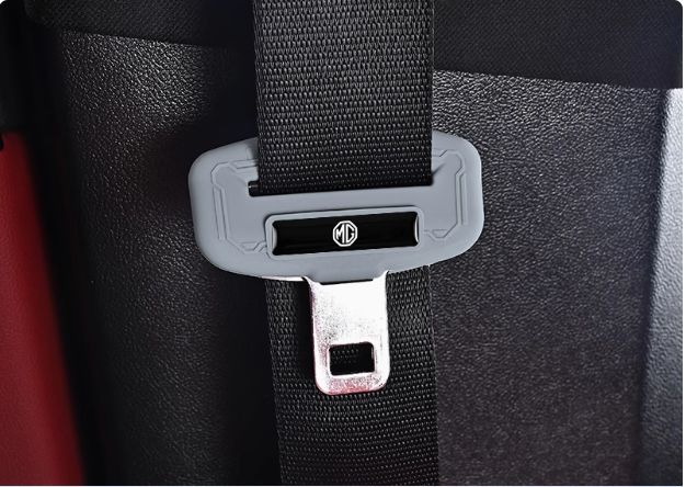 Védőhuzat az autó biztonsági övének csatjához🎉2 db🎉