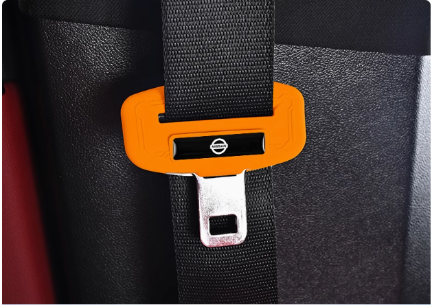 Védőhuzat az autó biztonsági övének csatjához🎉2 db🎉