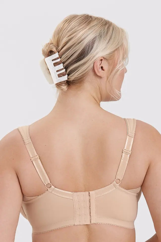 Triumph - (3 db-os) Egyszerű, teljes kosaras push-up melltartó