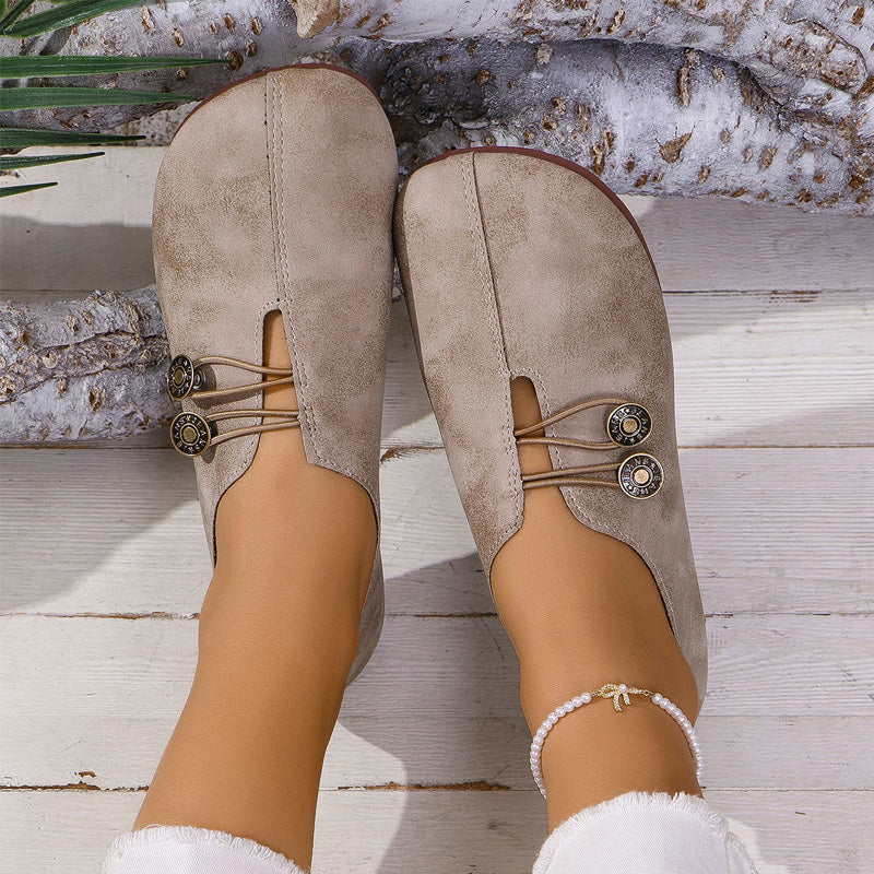 Női lapos sarkú bőrcipő puha bőrből