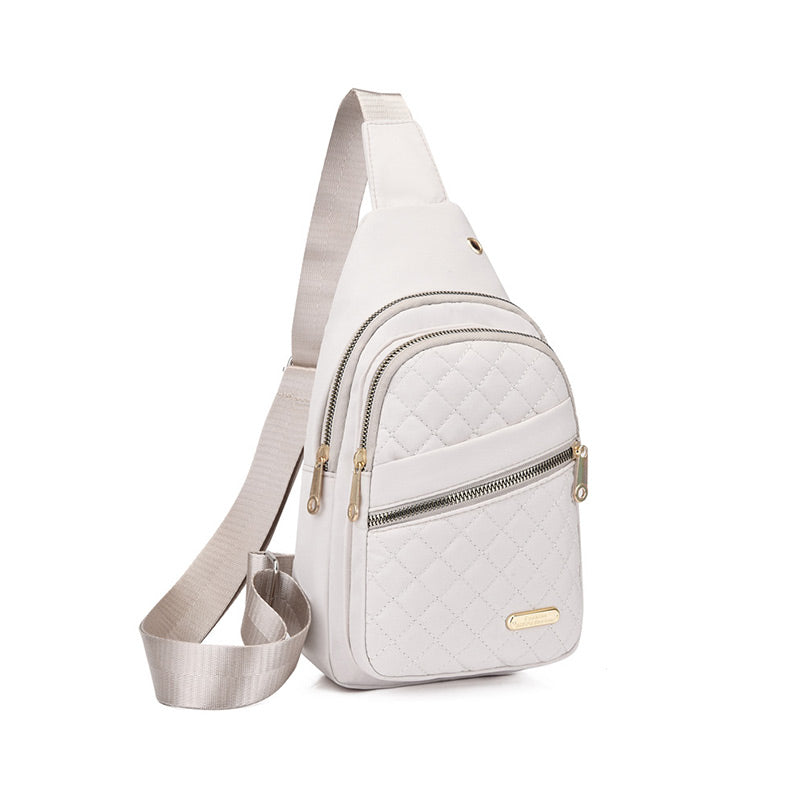 Nagy kapacitású vízálló mellkasi táska