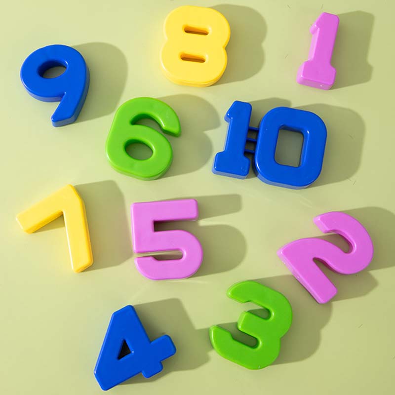 🐸Gyerekjáték-készlet rajzfilmállatokkal és mérlegekkel