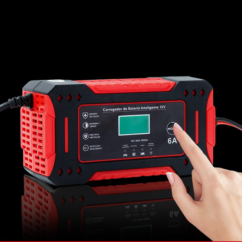 Akkumulátortöltő intelligens autóhoz és hordozható