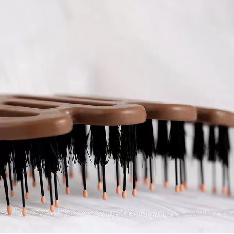 🪮Gyengéd fejbőrmasszázs természetes volumennövelő hajkefe